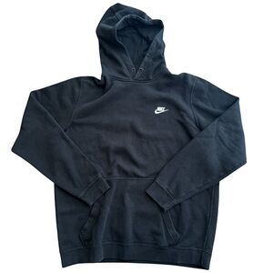 Nike Essentials Fleece Hoodie Black Size L | Classic Swoosh Pullover Unisex Cozy